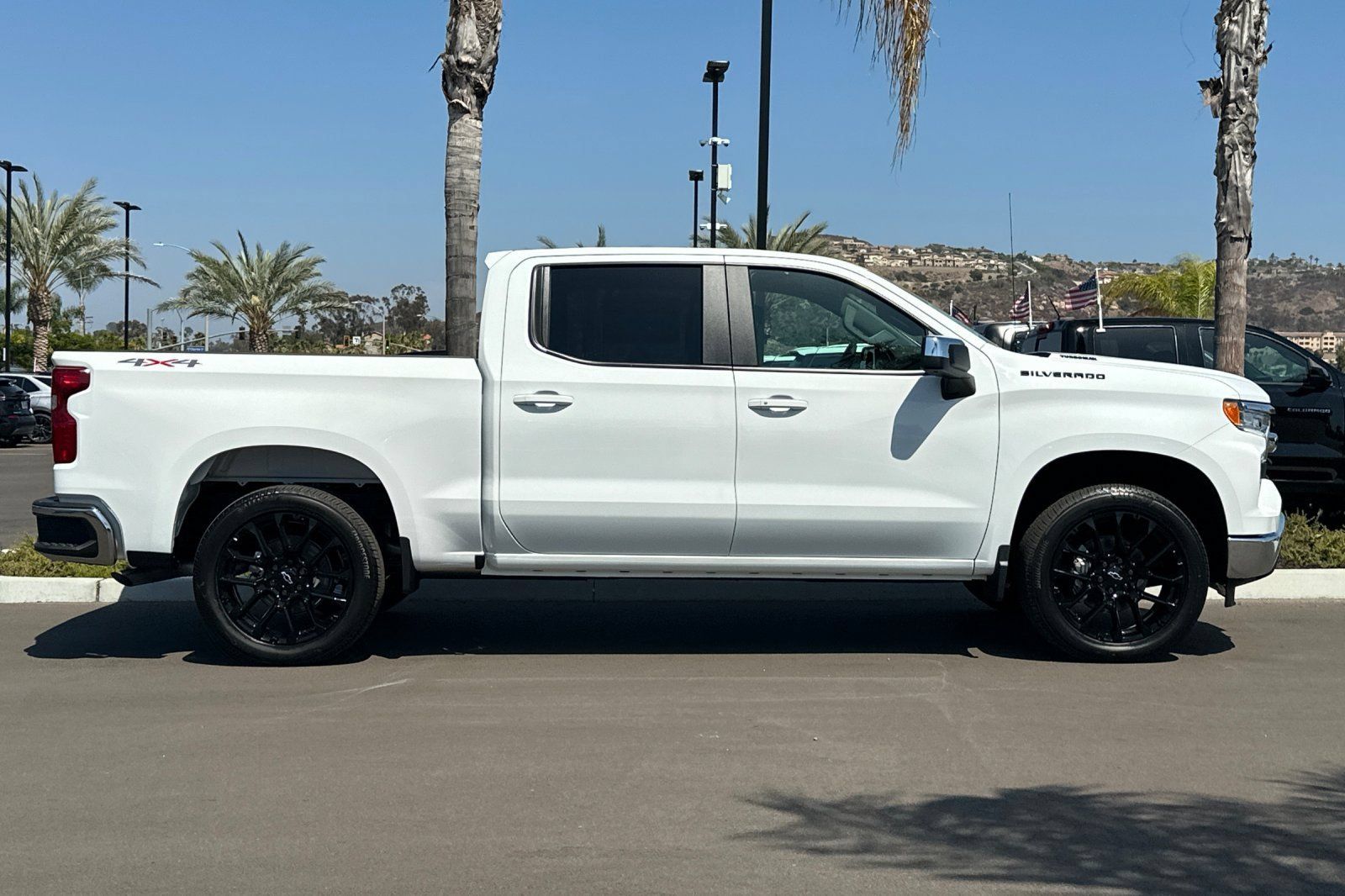 New 2026 Chevrolet Silverado 1500 LT w/ Leather Package AWD/4WD image 3