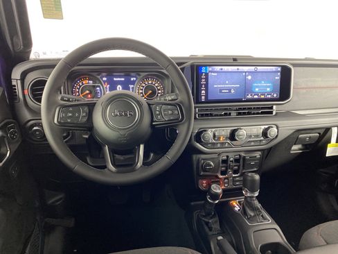 New 2026 Jeep Wrangler Unlimited Rubicon image 17