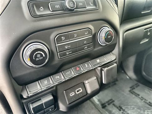 Used 2025 Chevrolet Silverado 2500 Custom w/ Custom Value Package image 17