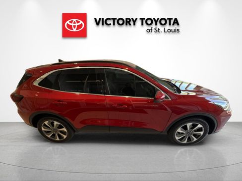 Used 2024 Ford Escape Platinum AWD/4WD image 2