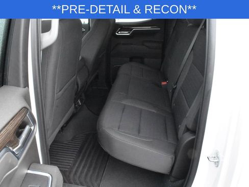 Used 2022 Chevrolet Silverado 1500 LT image 13