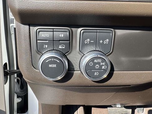 Certified 2023 GMC Yukon XL SLT image 27