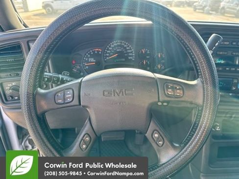 Used 2004 GMC Sierra 2500 SLT AWD/4WD image 8