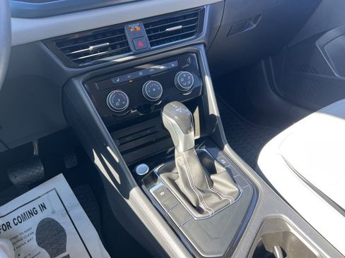 Used 2023 Volkswagen Taos SE image 20