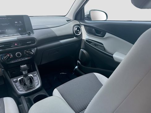 Used 2023 Hyundai Kona SE FWD image 19
