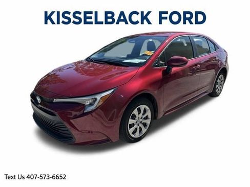 Used 2025 Toyota Corolla LE FWD image 9
