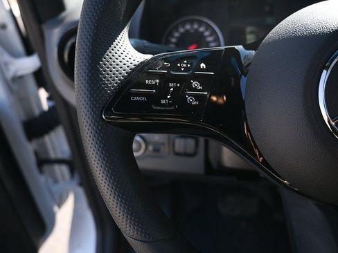 Used 2025 Mercedes-Benz Sprinter 2500 image 10