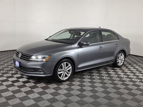 Used 2017 Volkswagen Jetta SEL FWD image 9