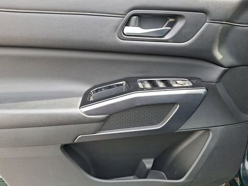 Certified 2023 Nissan Pathfinder SL w/ SL Premium Package image 15