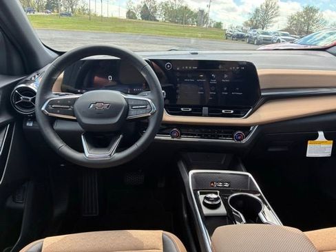 New 2026 Chevrolet Equinox ACTIV FWD image 17