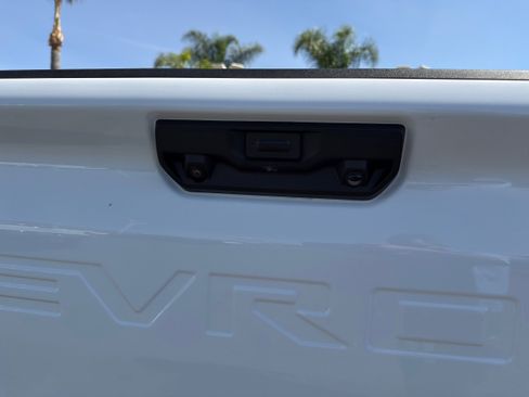 Used 2025 Chevrolet Silverado 2500 LT w/ Convenience Package AWD/4WD image 16