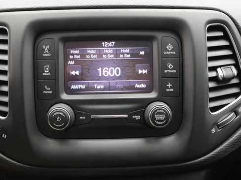 Used 2017 Jeep Compass Sport image 20