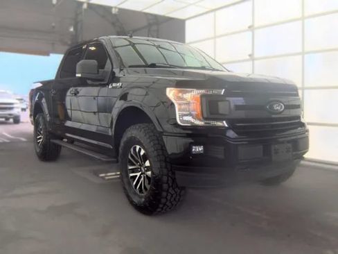 Used 2019 Ford F150 XLT w/ Equipment Group 302A Luxury AWD/4WD image 5