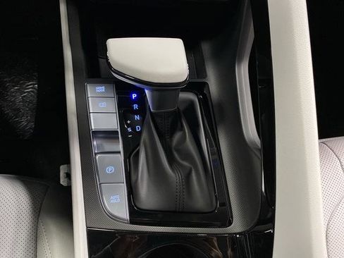 New 2026 Hyundai Elantra Limited image 21