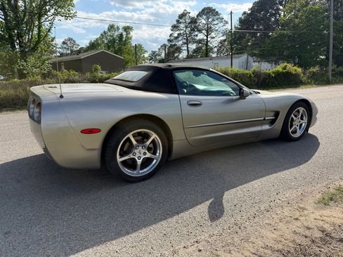 Used 2001 Chevrolet Corvette Convertible w/ Preferred Equipment Group2 image 4