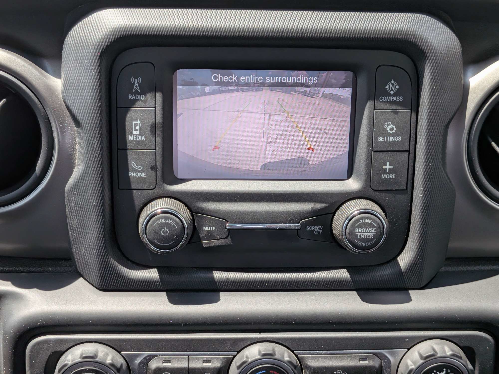 Used 2018 Jeep Wrangler Unlimited Sport AWD/4WD image 22