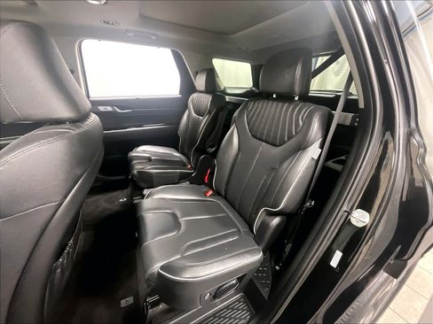 Used 2023 Hyundai Palisade Limited image 15