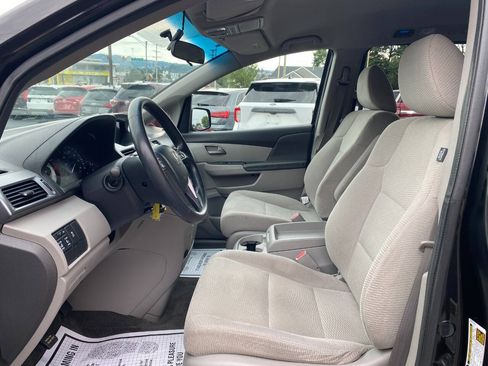 Used 2011 Honda Odyssey EX image 9