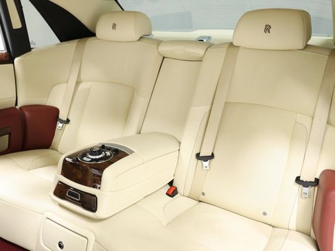 Used 2013 Rolls-Royce Ghost RWD image 59