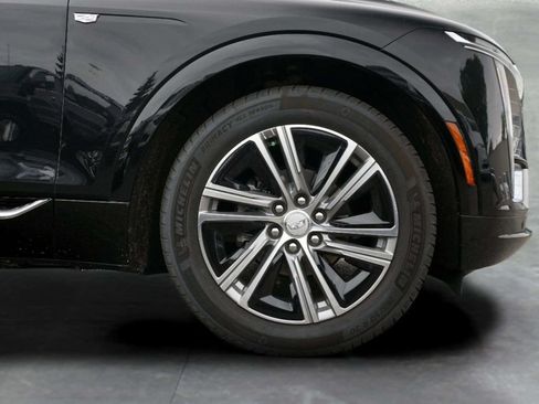 Used 2024 Cadillac Lyriq Luxury RWD image 9