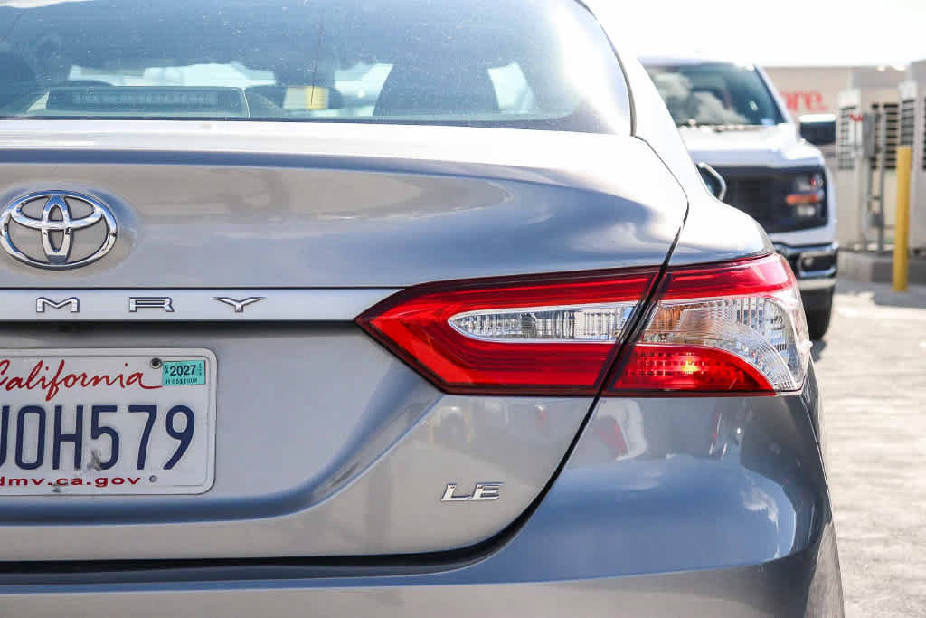 Used 2020 Toyota Camry LE w/ Carpet Mat Package FWD image 9
