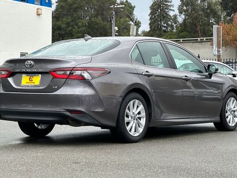 Used 2023 Toyota Camry LE image 4