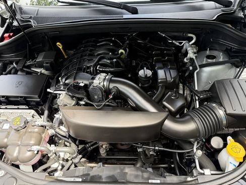 Used 2025 Dodge Durango GT AWD/4WD image 44