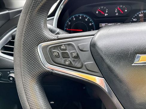 Used 2020 Chevrolet Malibu LT FWD image 23