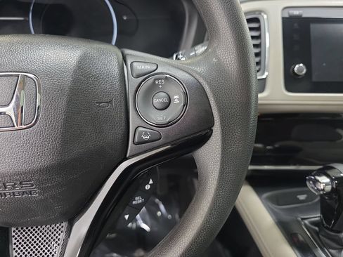 Used 2019 Honda HR-V EX image 18