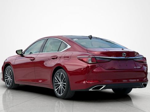 Used 2023 Lexus ES 350 w/ Premium Package FWD image 3