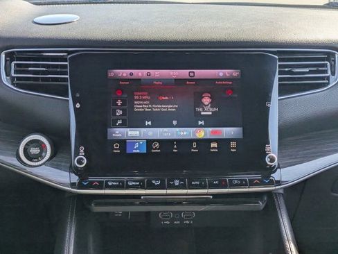 Used 2022 Jeep Wagoneer Series II image 16