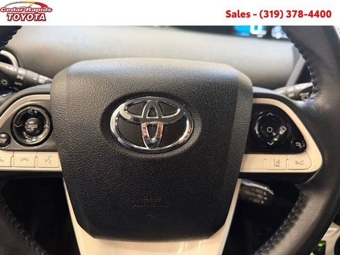 Certified 2018 Toyota Prius Four Touring image 13