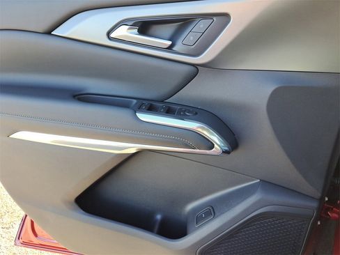 New 2026 Chevrolet Traverse LT w/ LPO, Floor Liner Package image 17