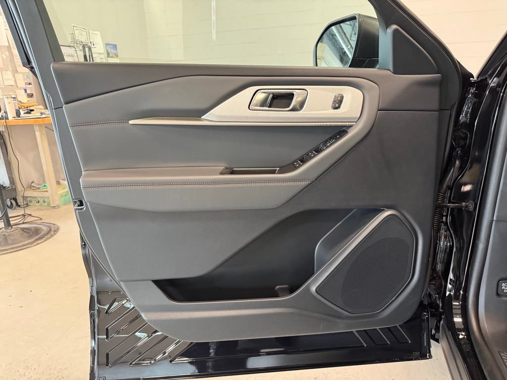New 2026 Ford Explorer Active w/ Active Comfort Package AWD/4WD image 19