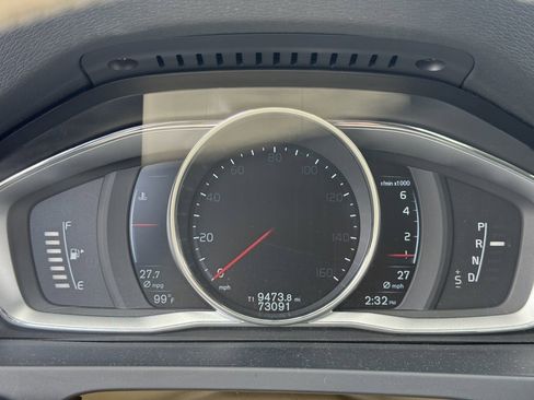 Used 2016 Volvo S60 T5 Premier image 9