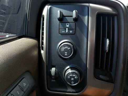 Used 2018 GMC Sierra 1500 Denali w/ Denali Ultimate Package AWD/4WD image 18
