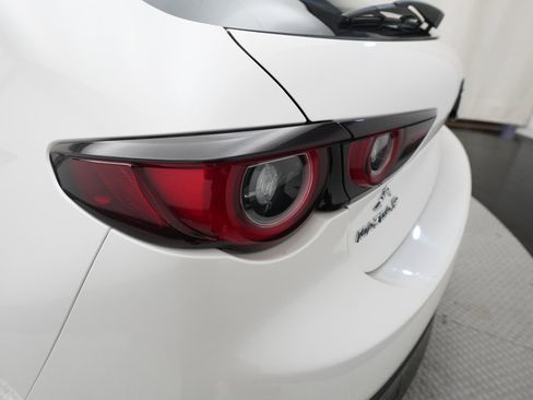 Used 2023 MAZDA MAZDA3 s image 37