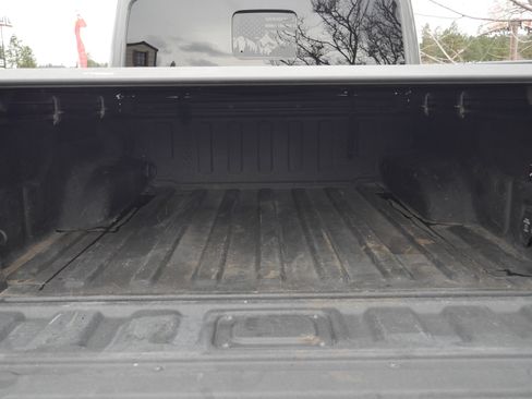 Used 2020 Jeep Gladiator Overland image 23