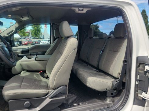 Used 2022 Ford F250 XL w/ Power Equipment Group AWD/4WD image 7