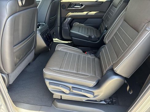 New 2026 GMC Yukon XL Denali Ultimate AWD/4WD image 24