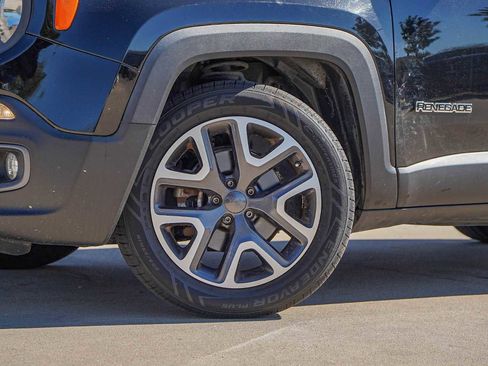 Used 2015 Jeep Renegade Latitude w/ Popular Equipment Group image 2