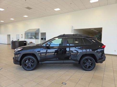 Certified 2022 Toyota RAV4 TRD Off-Road image 2