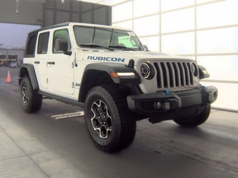 Used 2022 Jeep Wrangler Unlimited Rubicon 4xe w/ Cold Weather Group AWD/4WD image 3
