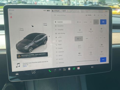 Used 2023 Tesla Model Y AWD image 23