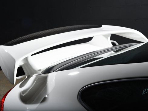 Used 2011 Porsche 911 GT2 RS RWD image 18