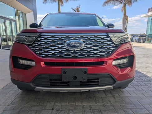 Used 2020 Ford Explorer Platinum w/ Premium Technology Package image 9