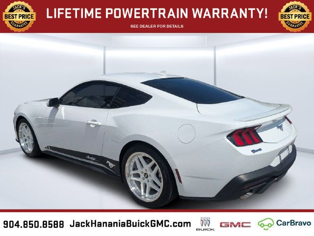 Used 2025 Ford Mustang Premium RWD image 5