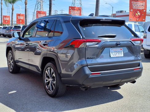 Certified 2023 Toyota RAV4 XLE Premium AWD/4WD image 4