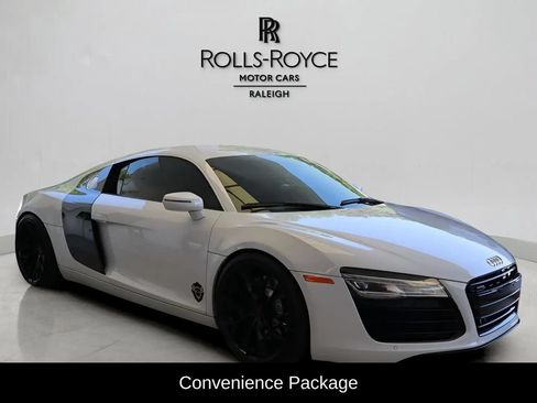 Used 2014 Audi R8 V8 w/ Convenience Package AWD/4WD image 3