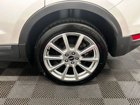 Used 2019 Lincoln MKC Reserve w/ MKC Climate Package image 25